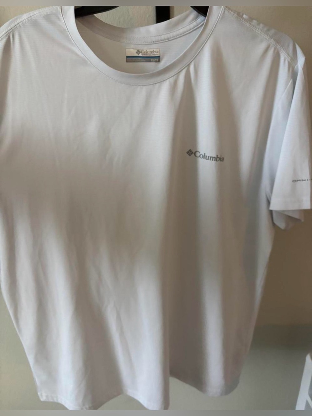 Columbia Men’s White Performance Short-Sleeve Tee